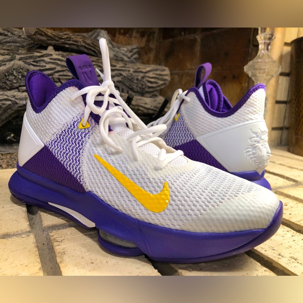 🤑PRICE DROP🤑 -  Nike - LeBron Witness IV - Los Angeles Lakers